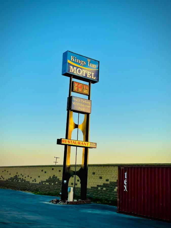 King'S Inn Motel Kingsburg Экстерьер фото